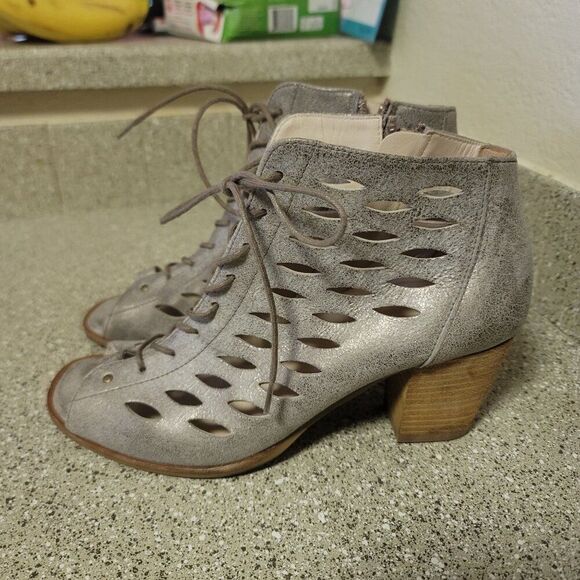 Paul Green Bali Silver Peep Toe Perforated lace Up Heels Size 6.5 UK 4 - Picture 3 of 9